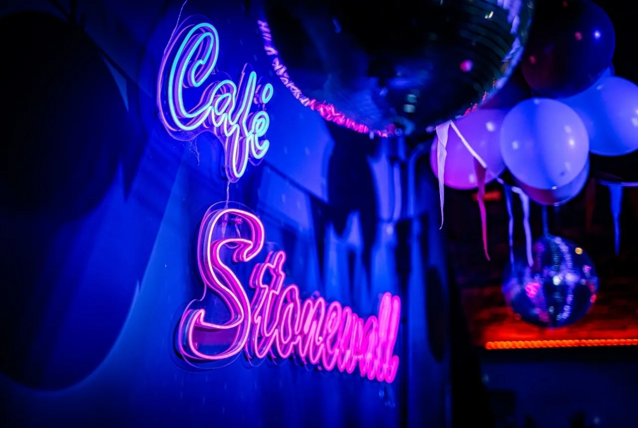Stonewall Enschede - Uit in Enschede