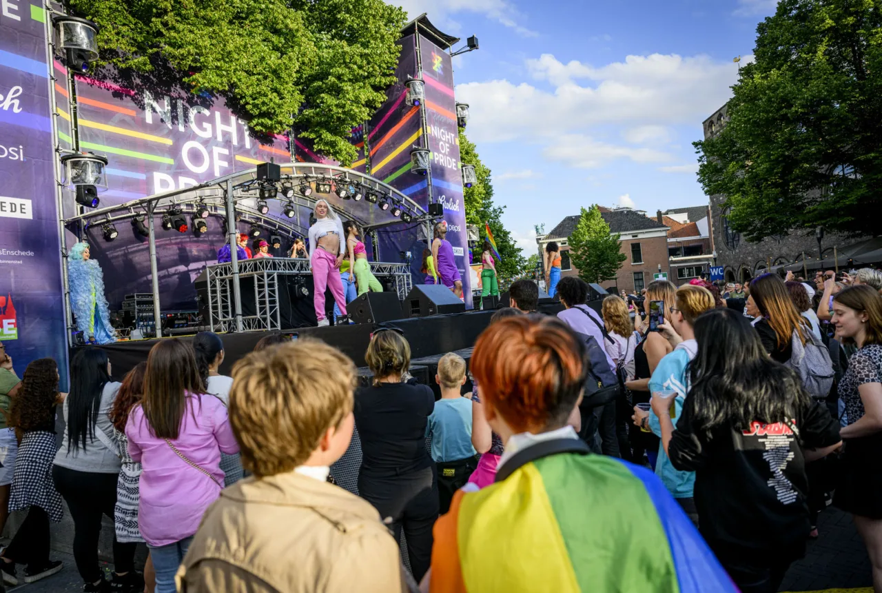 Grolsch Summer Sounds Night of Pride Enschede - Uit in Enschede
